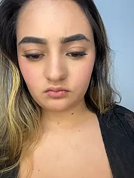 Antonella_Julieta's live cam