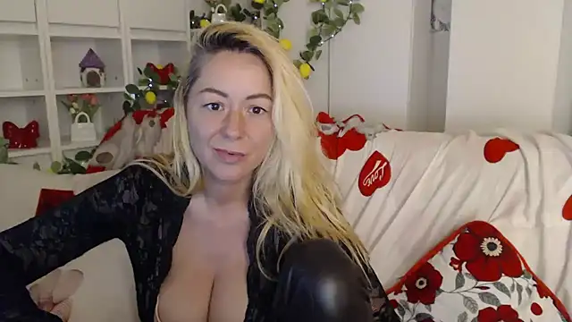 _karolynesyera_ webcam