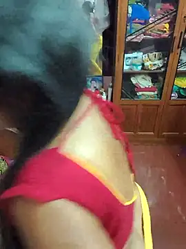 Webcam Model (Little-Roshni)  is live.Free join now!