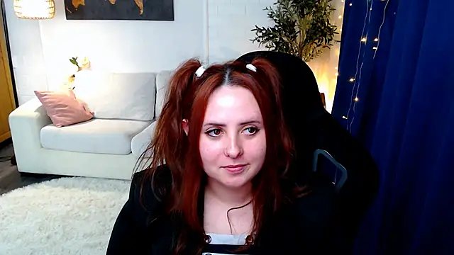 Hennessy_bunny webcam