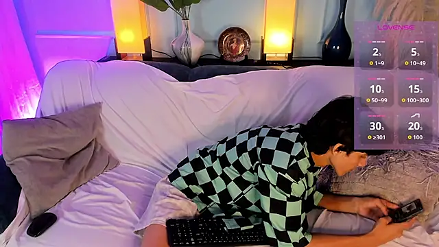 cheys_mast (M twink) - dick strech