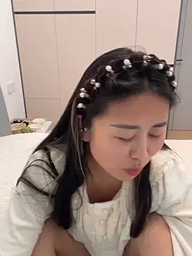 美女zzdd999在线直播