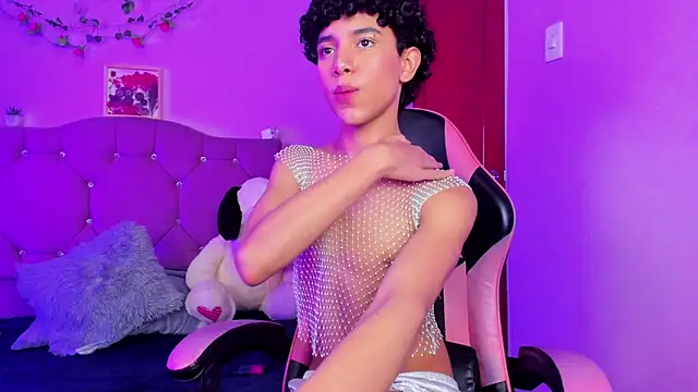 artemis_jonnes_ webcam