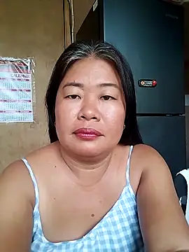 Lovelywoman43 webcam