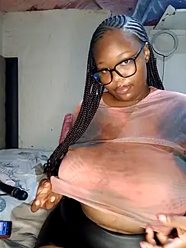 AaliyahBlackXO webcam