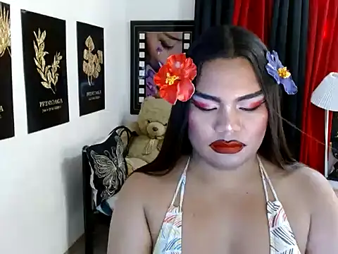 TSbrianaHugeCock webcam