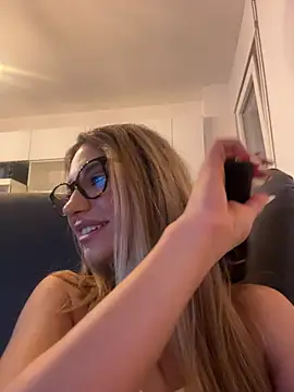 ItalianGirl webcam