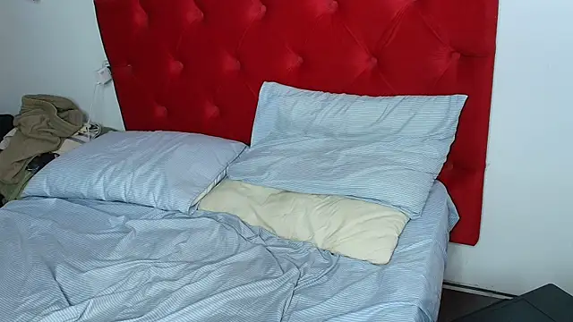 NicoDavisOfficial webcam