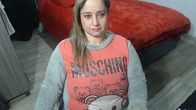 Brenda_bigtitis webcam