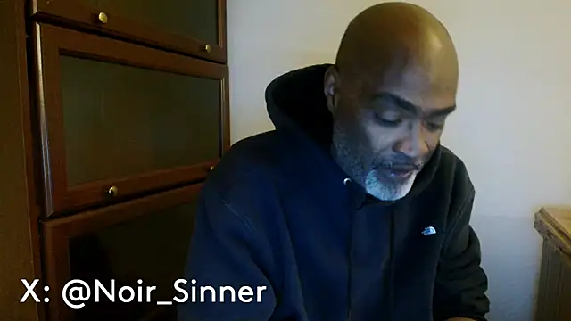 sinnernoir (M mature) - start jerking/stroking