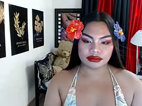 TSbrianaHugeCock webcam