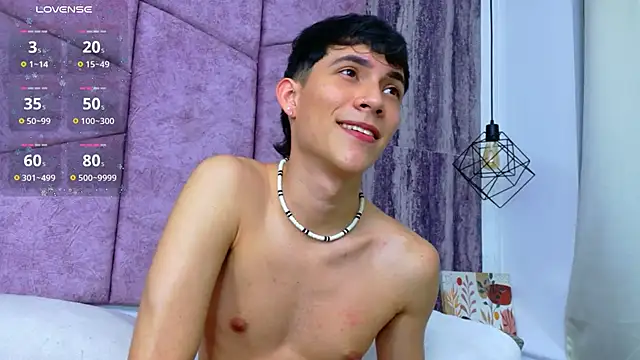 arontawers (M twink) - Get Naked Sexy Boy! 🔥