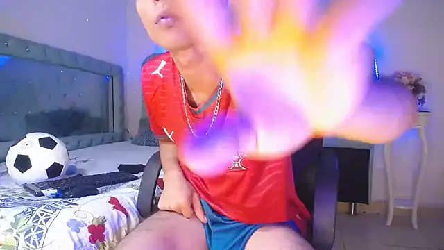 Apolo_Richards webcam