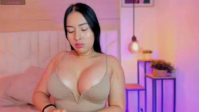 michele_jones webcam