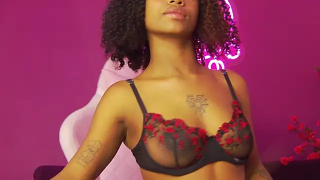 Spicy_Cinammon webcam