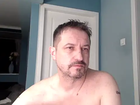 MisterFaithRO webcam