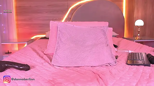 danna_berlin_ webcam