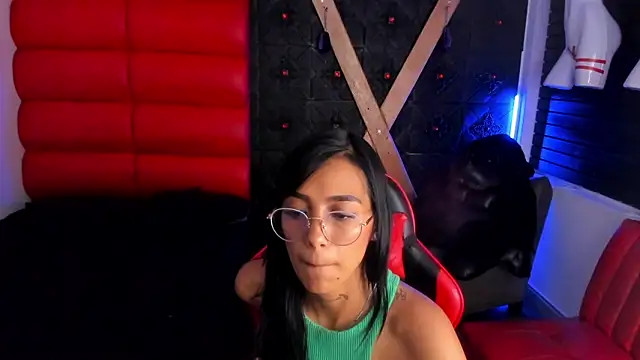 KarlaSlutSkinny__ webcam