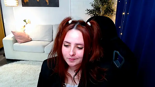 Hennessy_bunny webcam