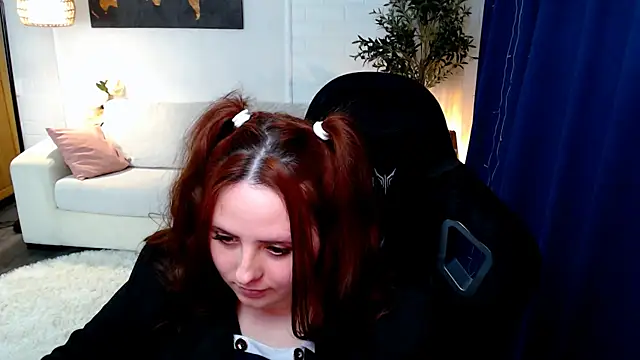 Hennessy_bunny webcam