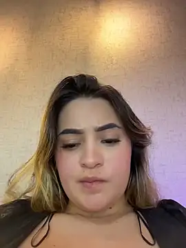 Antonella_Julieta webcam