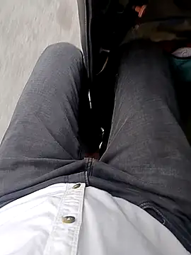 Rocky-badboy_cum4me webcam