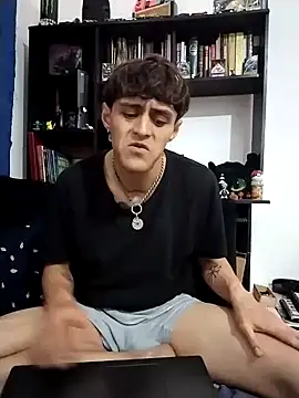 AoA-BoyStudent webcam