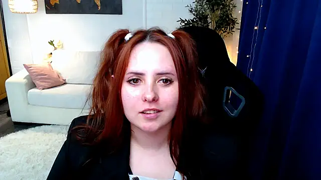 Hennessy_bunny webcam