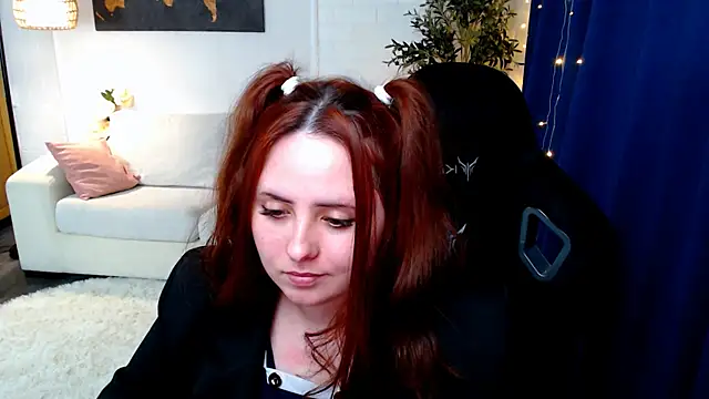 Hennessy_bunny webcam