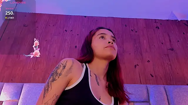 camilaa_smith_ webcam