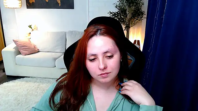 Hennessy_bunny webcam