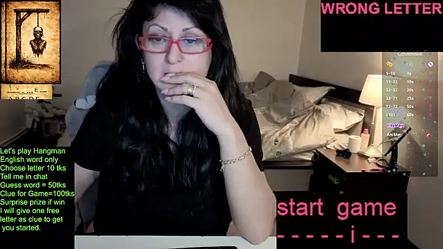 SexyAndBadGirl webcam