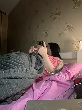 Naughtbaby_2025 webcam