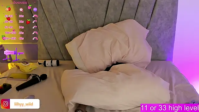 Wild_lilhyy webcam