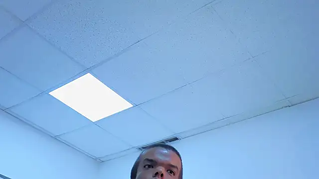 CHARLIE_WALKERR webcam