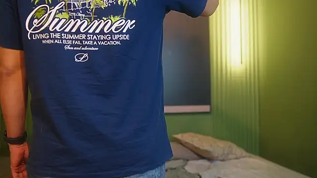 Mia_and_Belmonth webcam