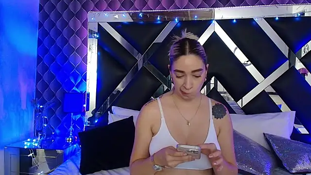 victoriaa_lee_ webcam