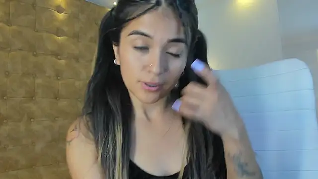 violet_giraldo webcam