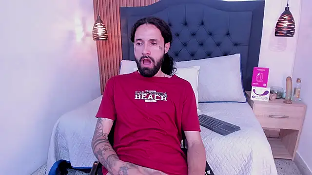 hisoka_011 - Hisoka_011's free webcam - UK Sex Cams