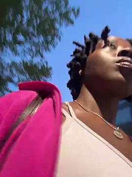 choclatepeaach webcam