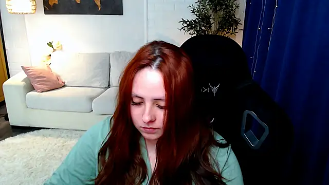 Hennessy_bunny webcam