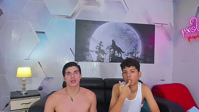 Spicy_guys webcam