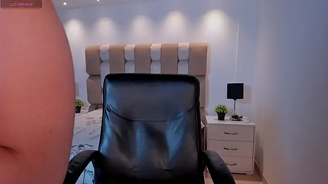 Alicee_Broownn webcam