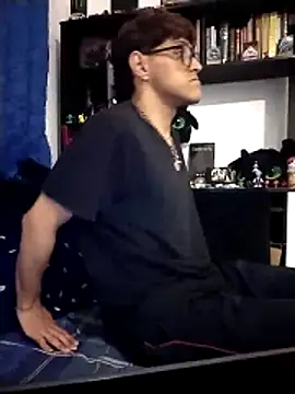 AoA-BoyStudent webcam