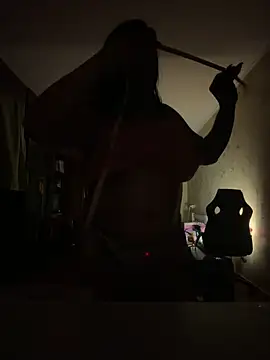 Naughtbaby_2025 webcam