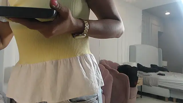 ChantalGarner webcam