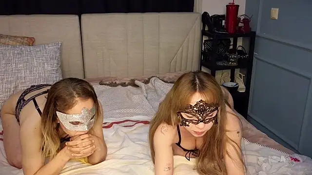 QuennNefertiti webcam