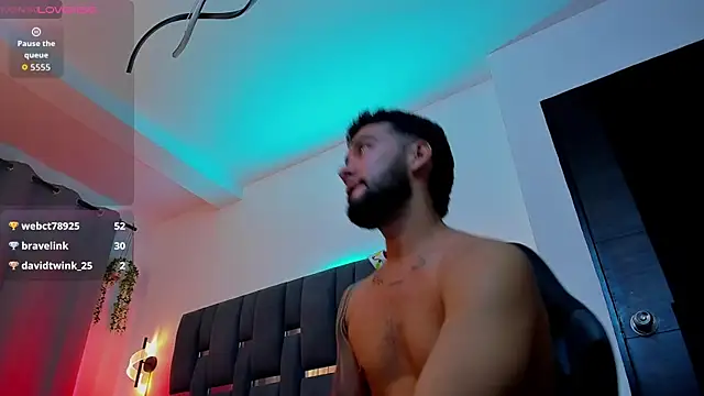 noah_corvelle webcam