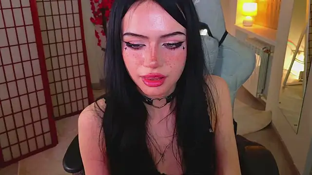 Dark_Diva webcam