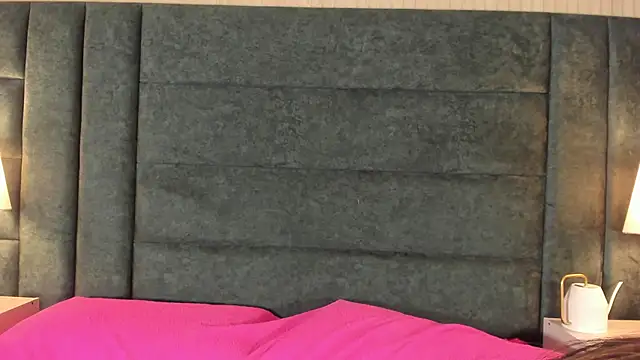 April_Thompson_ webcam